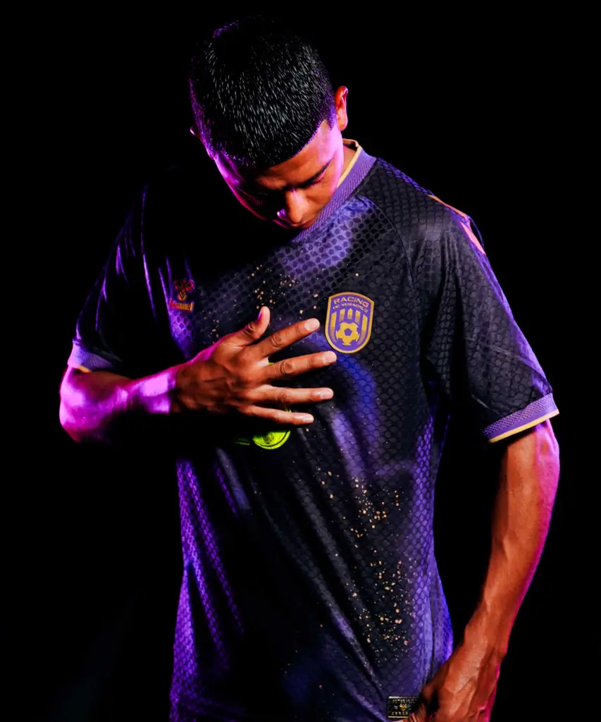 jersey-visitante-2.webp
